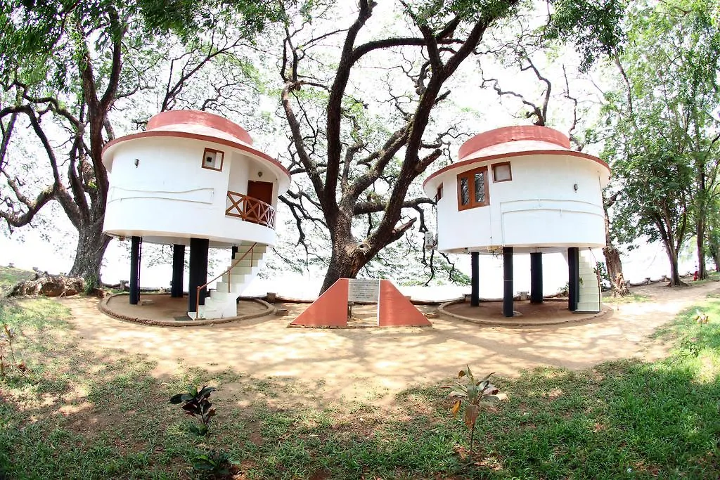 Bolgatty Palace & Island Resort Kochi 3*,
