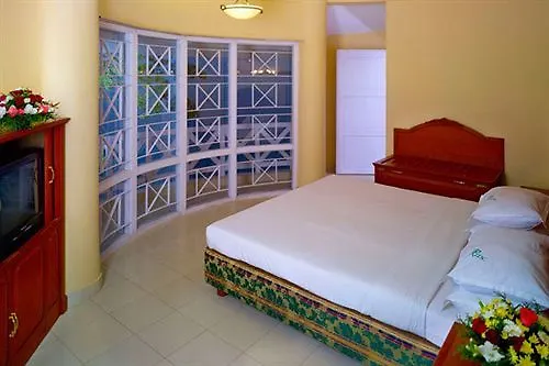 ***  Bolgatty Palace & Island Resort Kochi India
