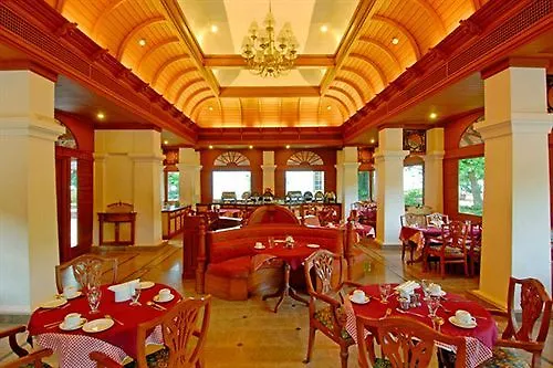 Bolgatty Palace & Island Resort Kochi 3*,