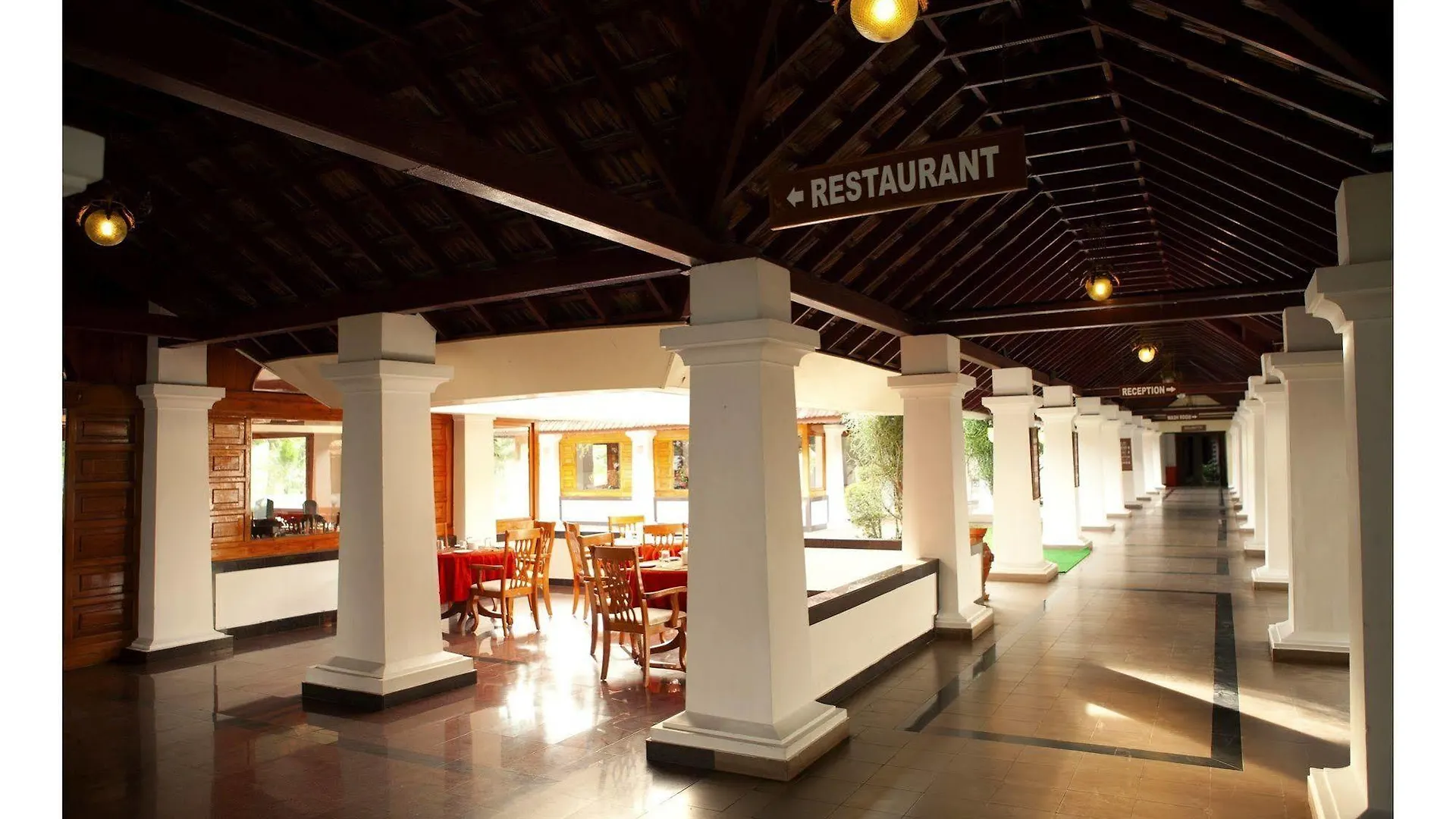 Bolgatty Palace & Island Resort Kochi 3*,  India
